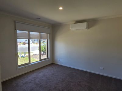 97 Inglenook Circuit, Armstrong Creek