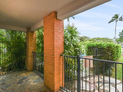3 / 271 Esplanade, Cairns North