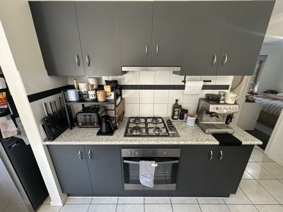 2 / 9 Halladale Avenue, Wyndham Vale