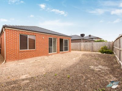 5 Airfield Grove, Point Cook