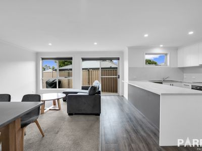 6 / 6 Olus Place, Newnham