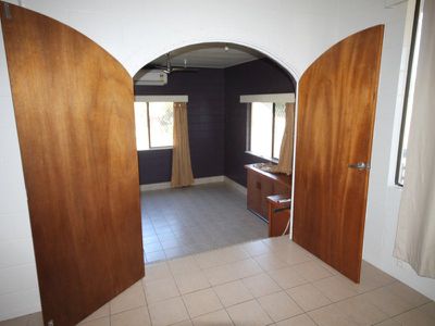 6 Holliman Street,, Queenton