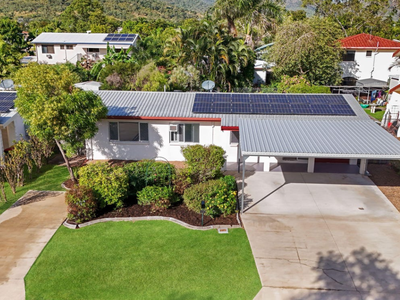 15 Larkspur Crescent, Annandale