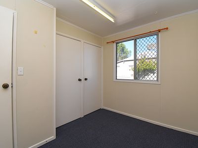 145 Wren Street, Longreach