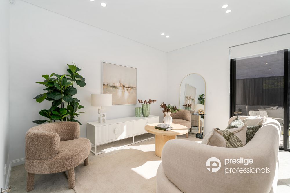 1 / 5 Elouera Crescent, Moorebank