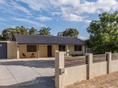98 Blackadder Road, Swan View