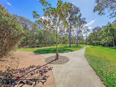 24 Feathertail Place, Wakerley