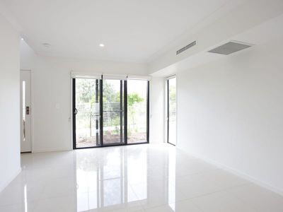 45 Eagle Parade, Rochedale