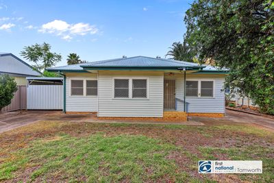 28 PETRA AVENUE, Tamworth