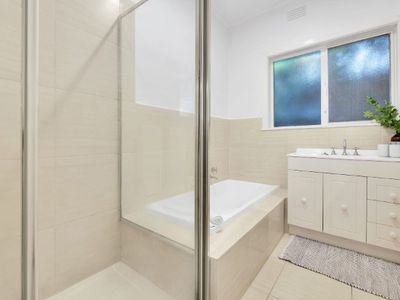 42 Margaret Street, Werribee