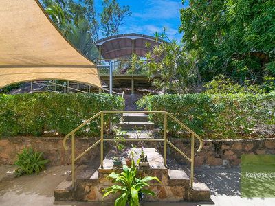 9 McClelland Street, West End