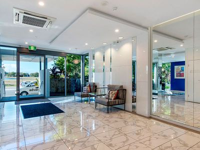 211 / 2 East Quay Drive, Biggera Waters