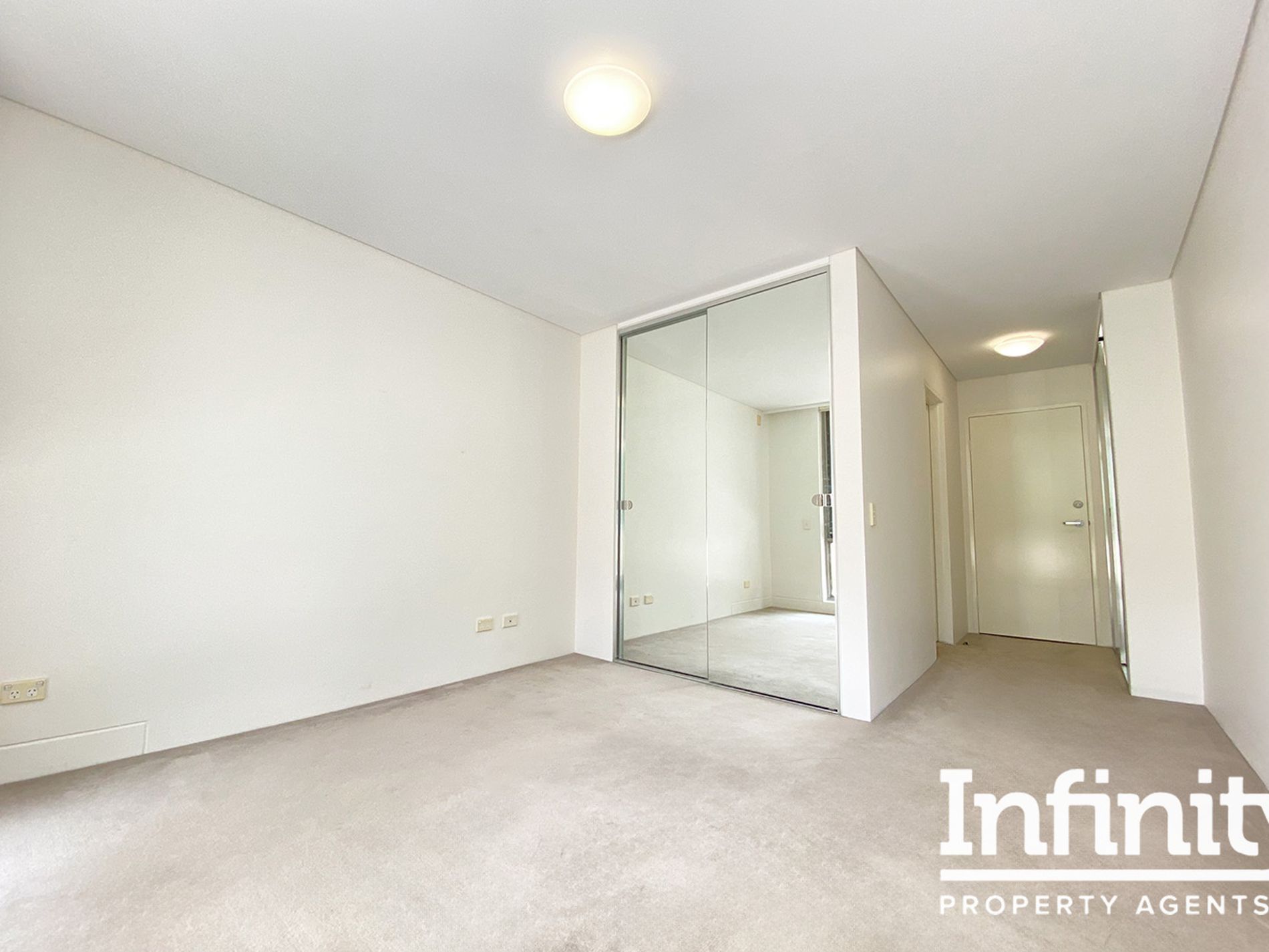 13 / 1 Owens Avenue, Newington