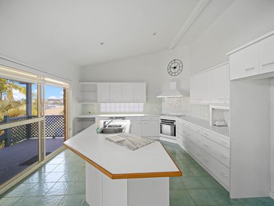 26 Seaview Street, Diamond Beach