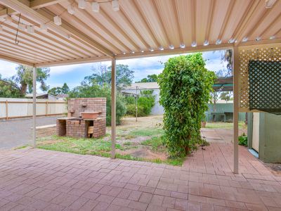 27 Rosenberg Crescent, Kalgoorlie