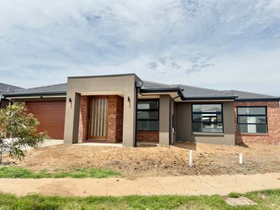 4 Chutney Street, Manor Lakes