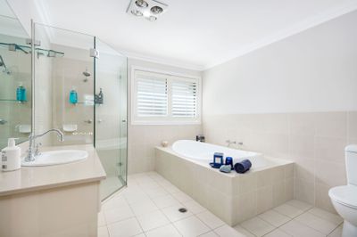 47 MacArthur Circuit, CAMDEN PARK, Camden Park - Thumbnail 4