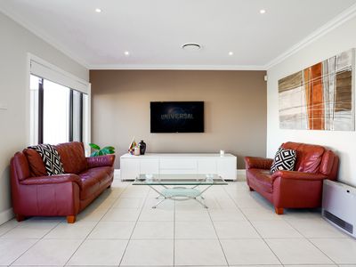 32 Wainewright Avenue, West Hoxton