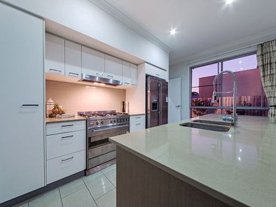5 Esk Cres, Wakerley