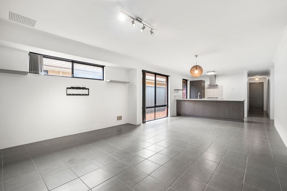 5 ANGERTON MEWS, Baldivis