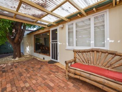 11 Bourke Street, Piccadilly