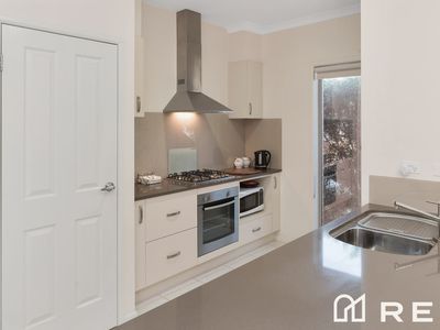 6 Howden Street, Cranbourne East