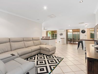 93 Bindoon Loop, Huntingdale