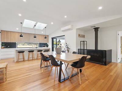 39 Lachlan Court, Brighton