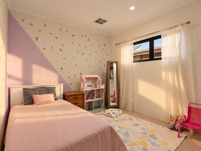 28 Fulman Way, Lynwood