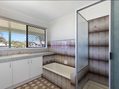 144 Cypress Street, Urangan