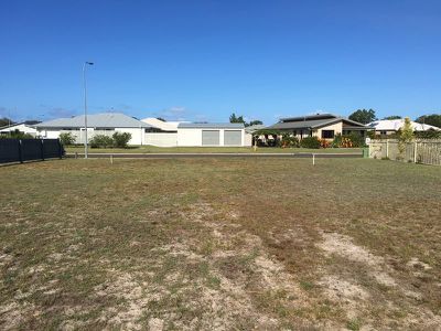 24 Sunset Avenue, Woodgate