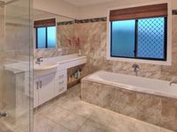 7 Kakadu Crescent, Underwood