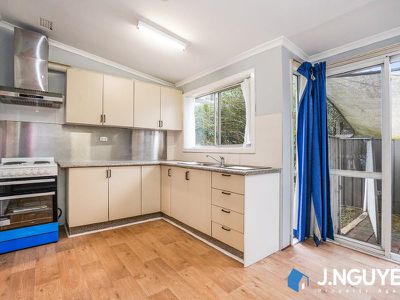7 Bracknell Road, Canley Heights