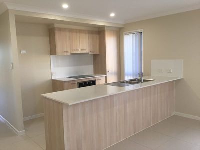 1 / 25 Myrtleford Crescent, Cambooya