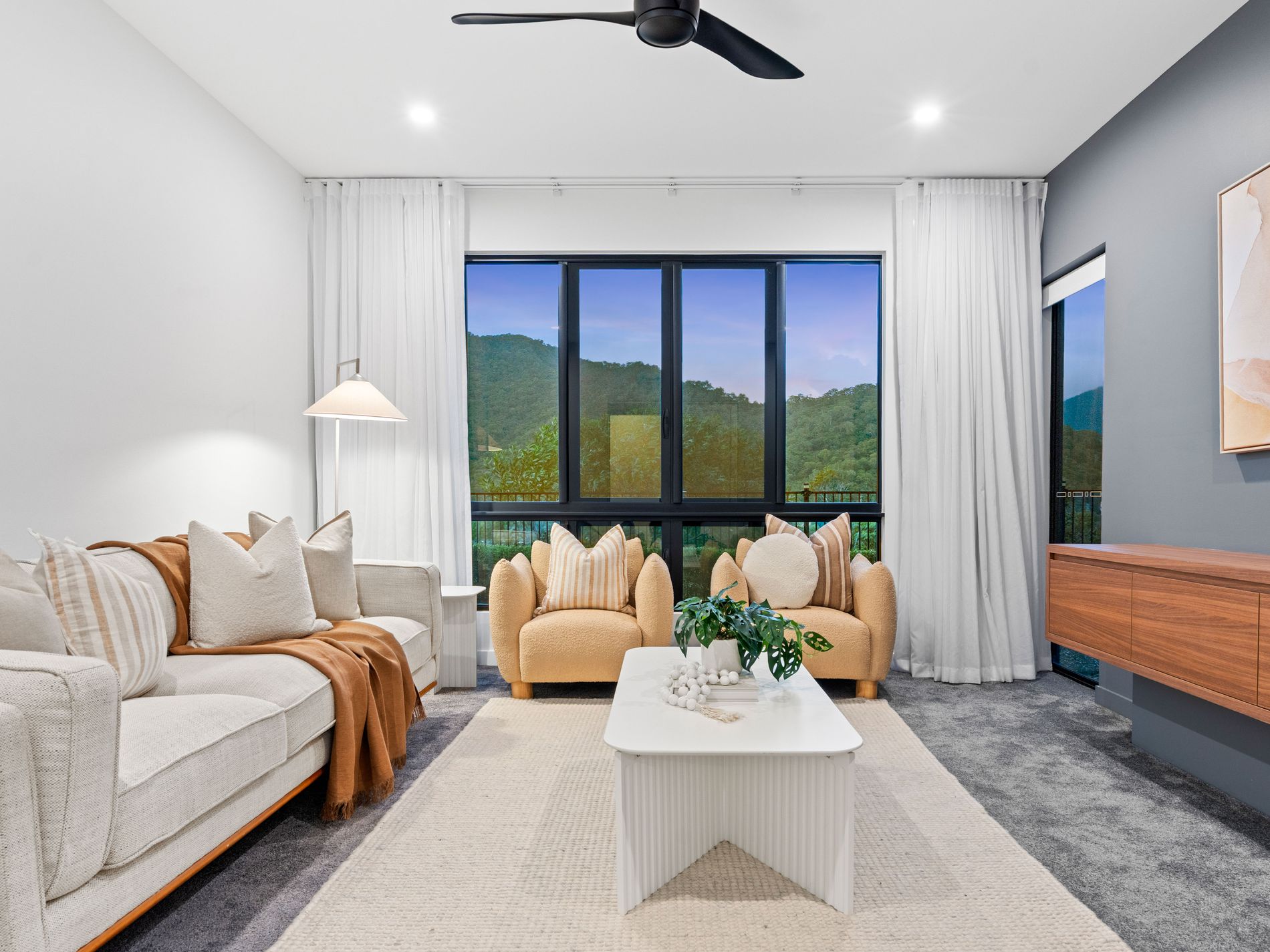 50-52 East Parkridge Drive, Brinsmead