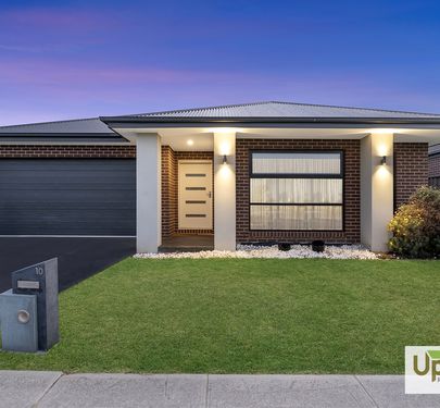 10 Corroboree Street, Clyde North