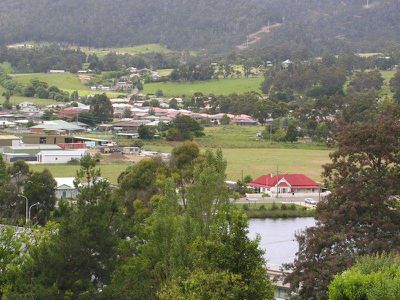 11 The Esplanade, Huonville