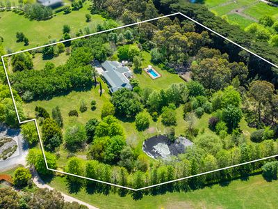 105 Manorina Way, Macedon