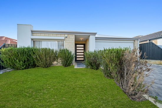 16 Snugglepot Street, Banksia Grove