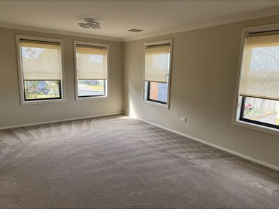 9 Vaucluse Place, Parkes