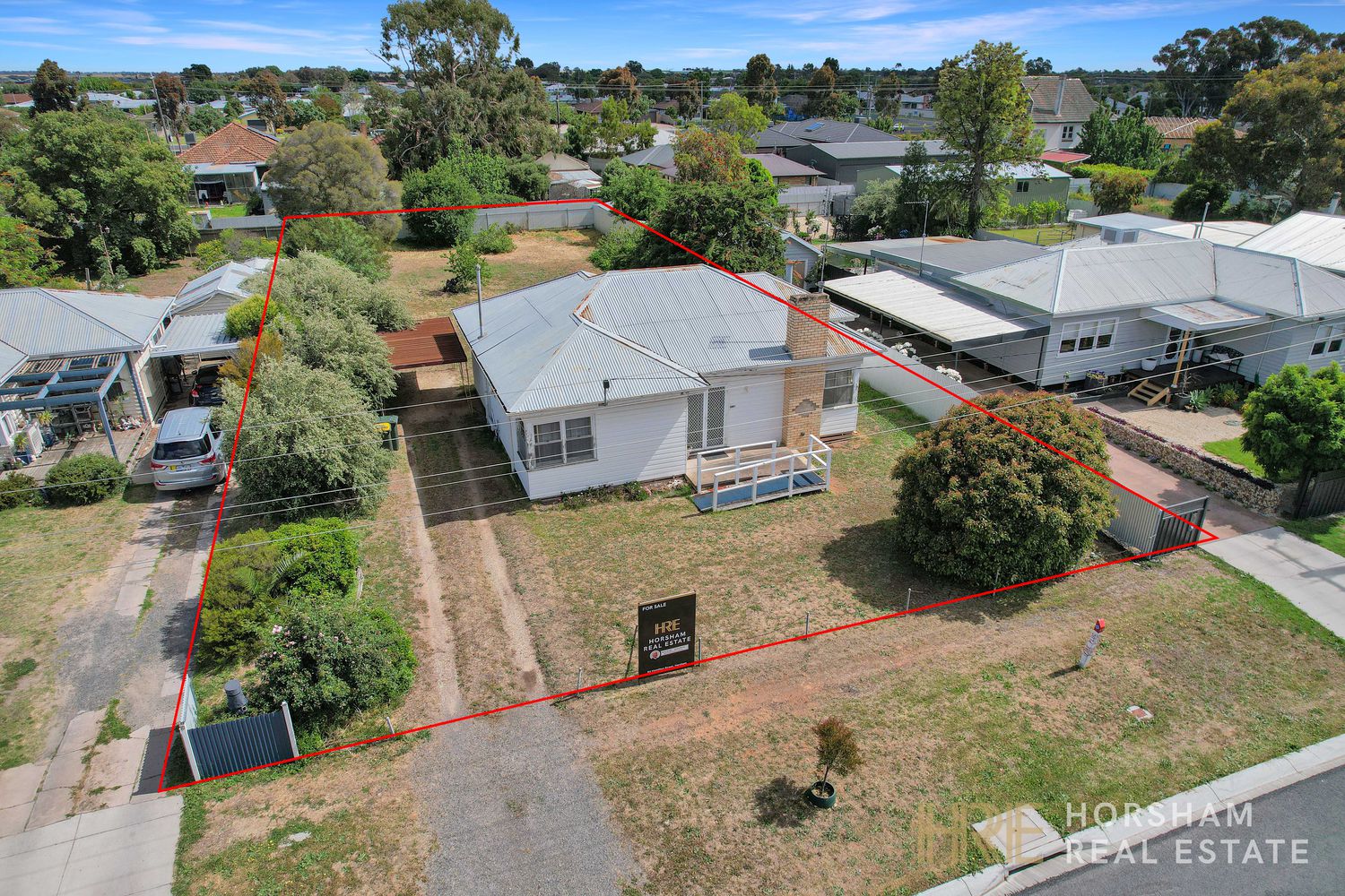 8 Federation Avenue, Horsham