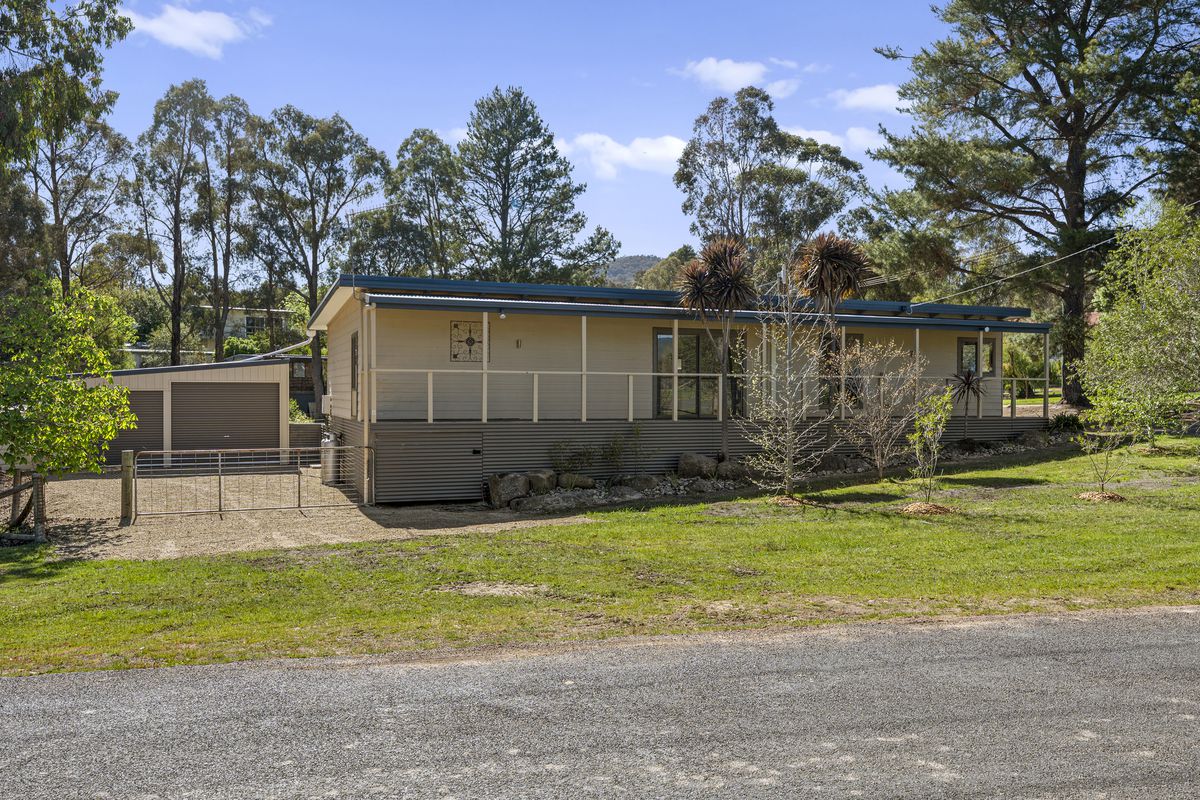 3 Willow Lake Drive, Macs Cove
