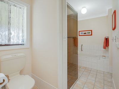 19 Dalmeny Drive, Kianga