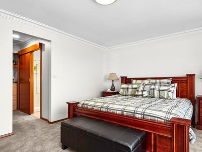 8 Maher Court, Werribee