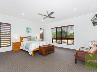 19 Gundabluey Crescent, Mount Low