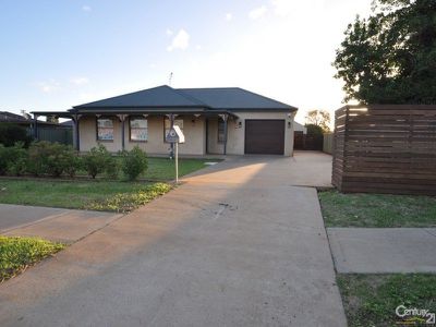 93 Sheraton Road, Dubbo