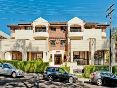 2 / 66 Constitution Road West, Meadowbank