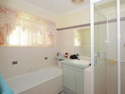 176 PULGUL STREET, Urangan