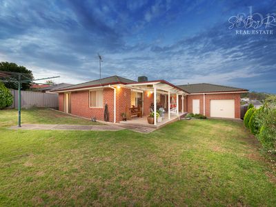 17 WHERNSIDE DRIVE, Wodonga