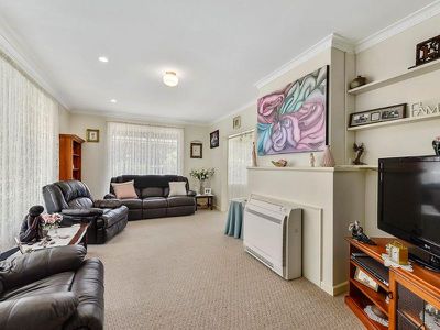 11 Hutchesson Street, Millicent